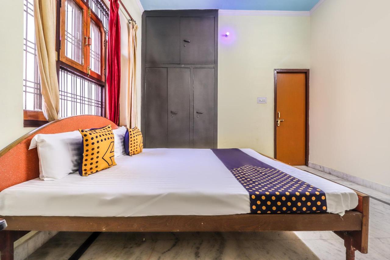 SPOT ON 70311 Rangoli Palace Hotel Lucknow Esterno foto
