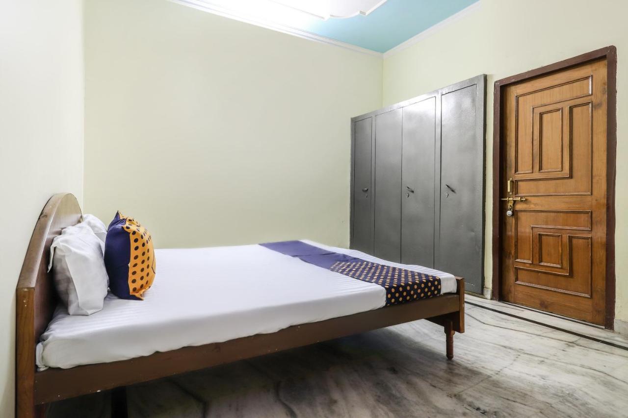 SPOT ON 70311 Rangoli Palace Hotel Lucknow Esterno foto