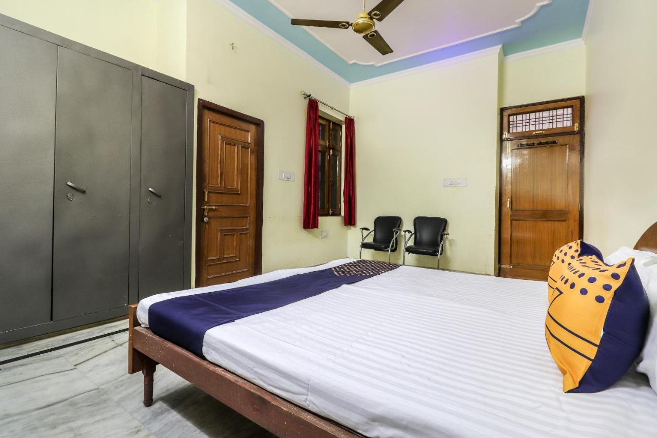 SPOT ON 70311 Rangoli Palace Hotel Lucknow Esterno foto